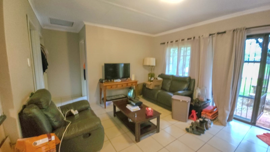 To Let 2 Bedroom Property for Rent in Melodie North West